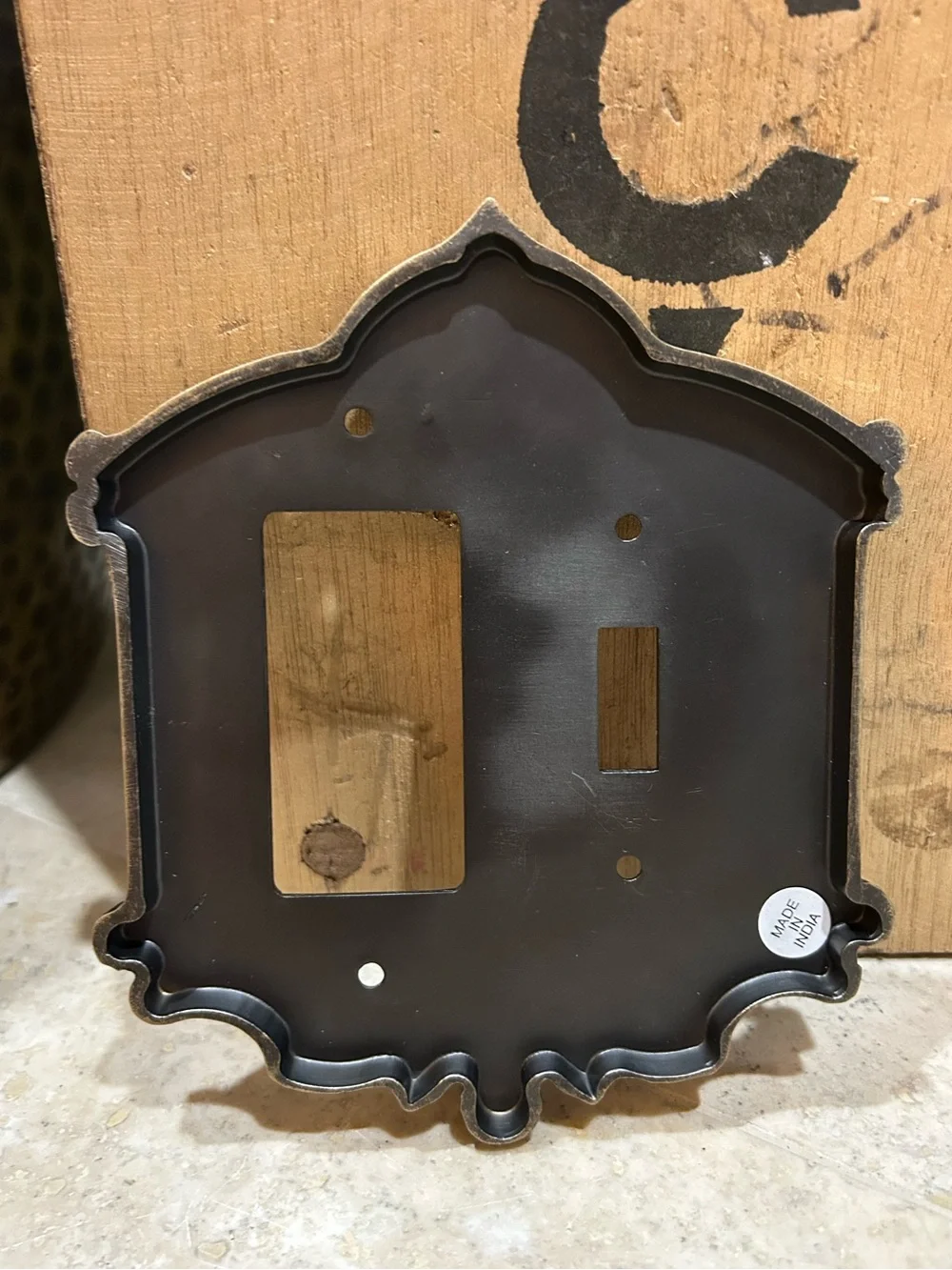 NOSTALGIC WAREHOUSE Victorian Toggle & Rocker Switch Plate Antique Brass
